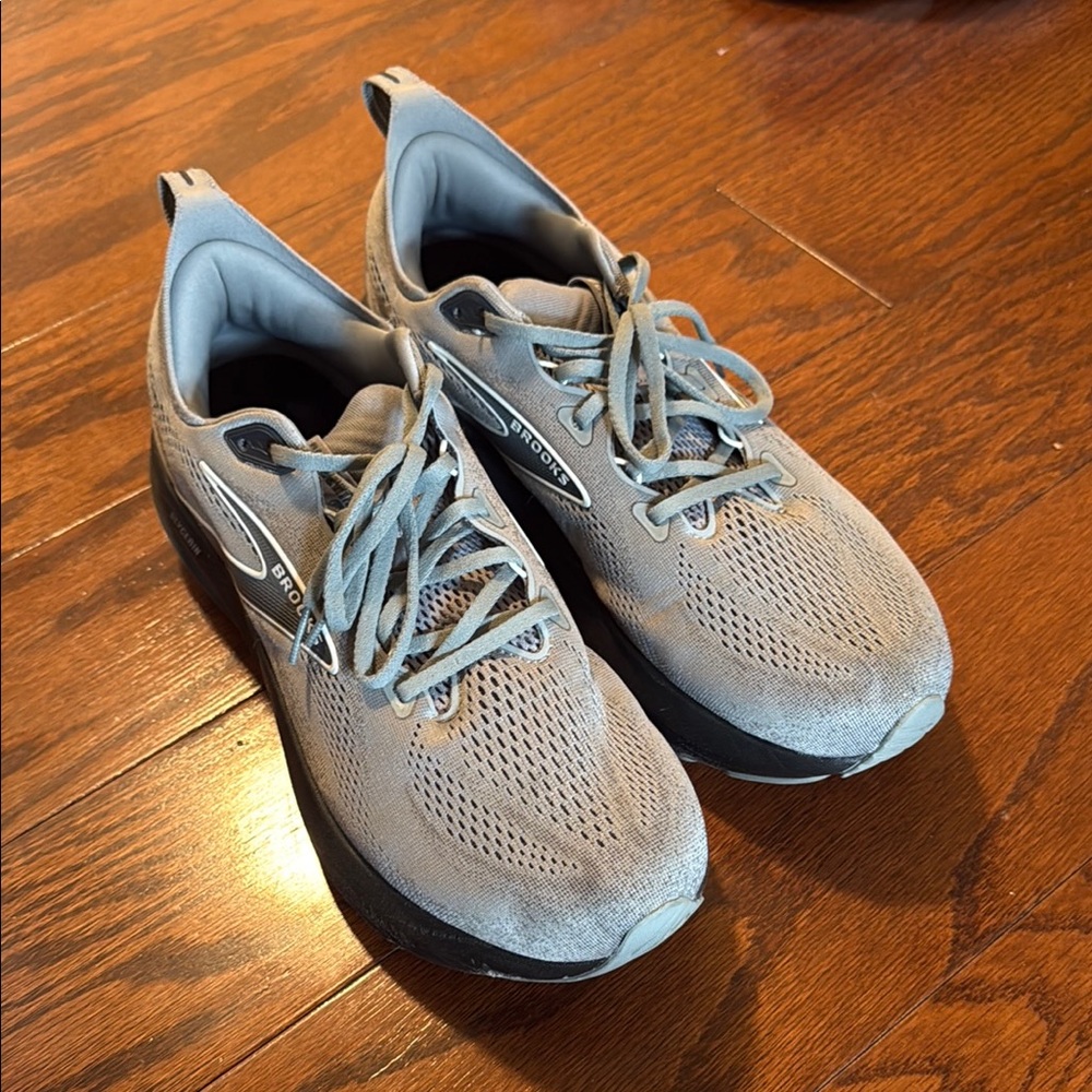 Brooks Steel Gray Athletic Shoes